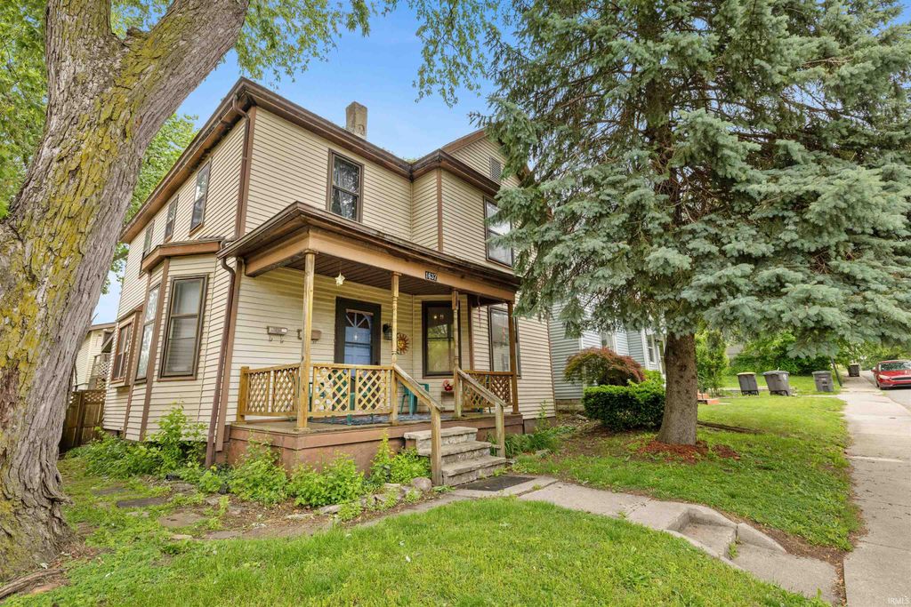 Photo of 1637 Short Street, Fort Wayne, IN 46808 (MLS # 202619826)