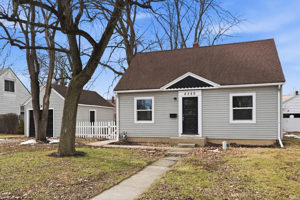 Photo of 4320 SW Anthony Wayne Drive, Fort Wayne, IN 46806 (MLS # 202604995)