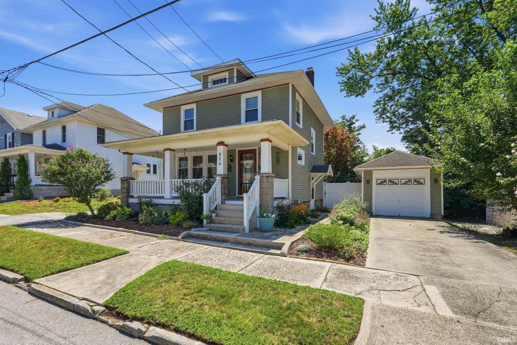 Photo of 814 Forest Avenue, Fort Wayne, IN 46805 (MLS # 202631694)