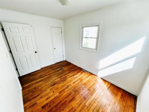 Tiny photo for 1803 Pierce Street, Lafayette, IN 47904 (MLS # 202540478)