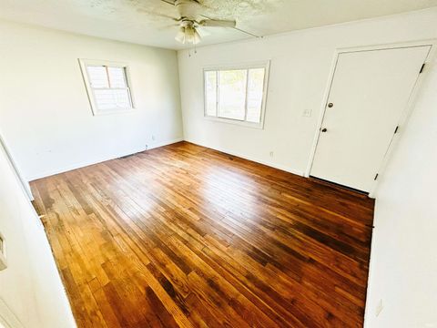 Tiny photo for 1803 Pierce Street, Lafayette, IN 47904 (MLS # 202540478)