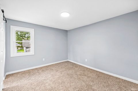 Tiny photo for 703 Portage Court, South Bend, IN 46616 (MLS # 202536103)