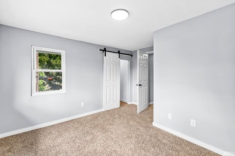 Tiny photo for 703 Portage Court, South Bend, IN 46616 (MLS # 202536103)