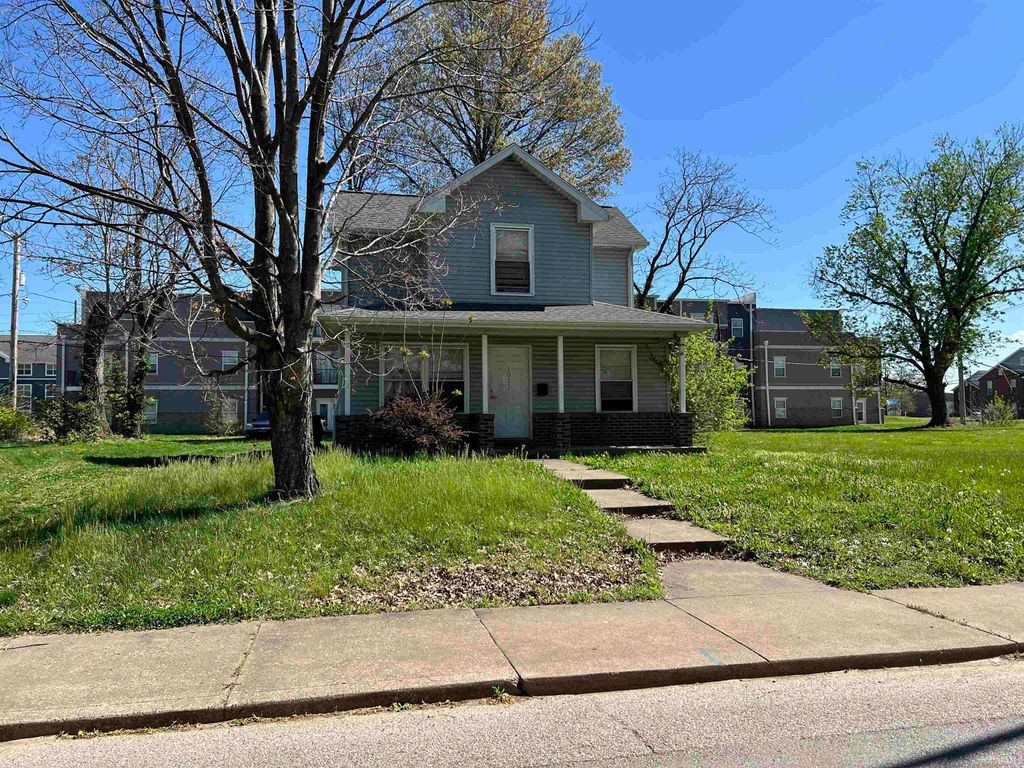 Photo of 1011 Cherry Street, Evansville, IN 47713 (MLS # 202616836)