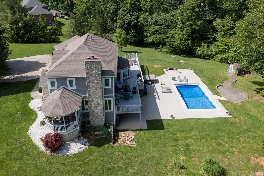 Photo of 6315 N Bent Pine Drive, Bloomington, IN 47408 (MLS # 202619896)