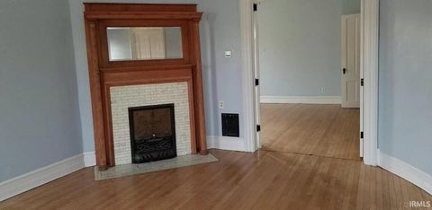 Tiny photo for 209 S 2nd Street #B, Elkhart, IN 46516 (MLS # 202613050)