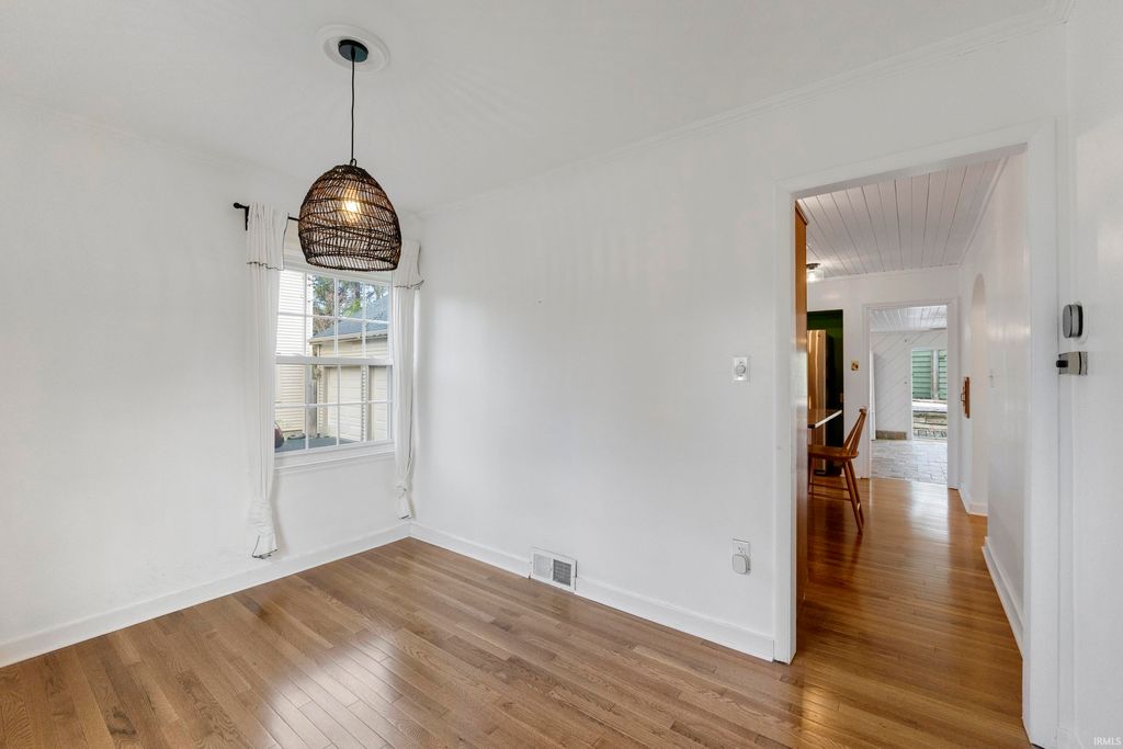 Photo of 3546 Willowdale Road, Fort Wayne, IN 46802 (MLS # 202548158)