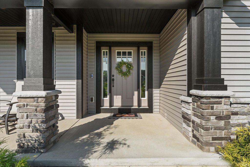 Photo of 53319 Bellhurst Drive, Bristol, IN 46507 (MLS # 202615851)