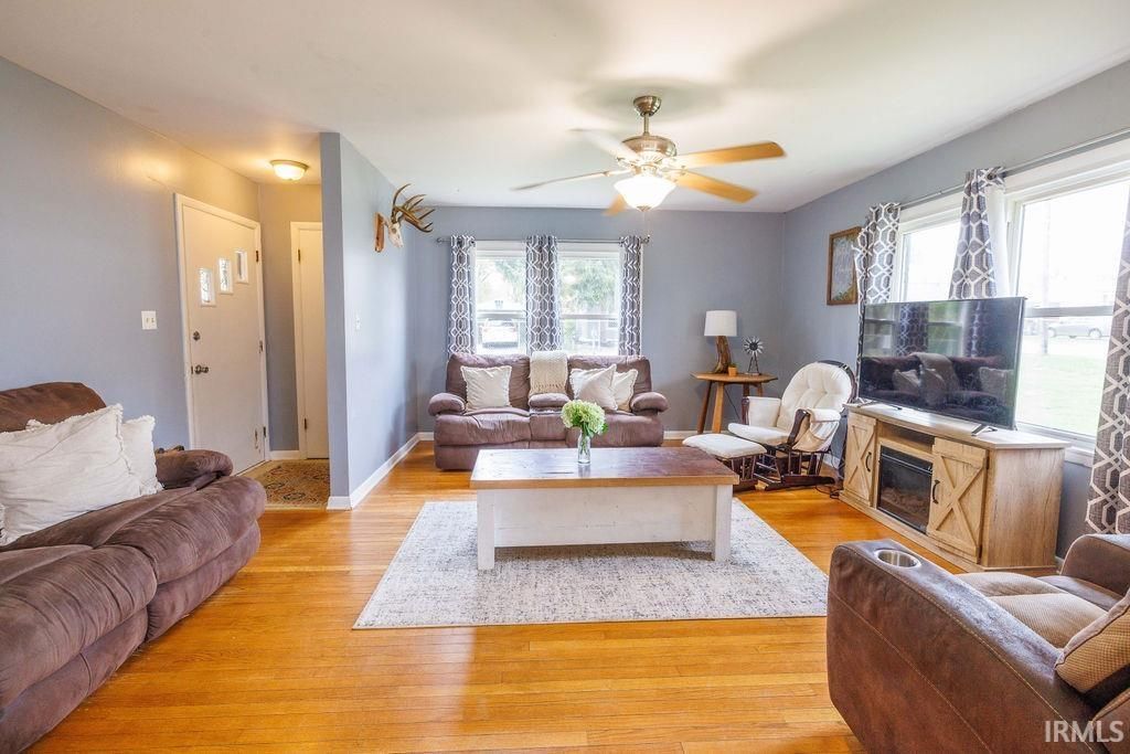 Photo of 804 W Oak Street, Ellettsville, IN 47429 (MLS # 202612845)