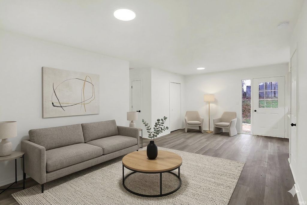 Photo of 401 W Iroquois Drive, Ellettsville, IN 47429 (MLS # 202608149)