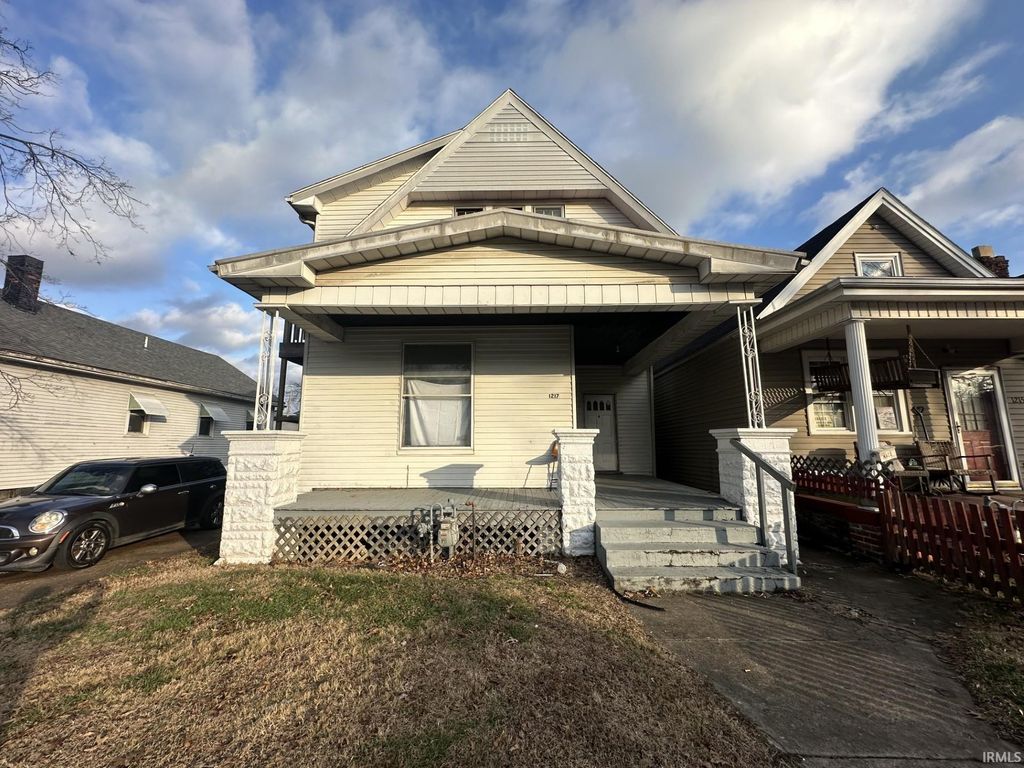 Photo of 1217 N Second Avenue, Evansville, IN 47710 (MLS # 202600245)
