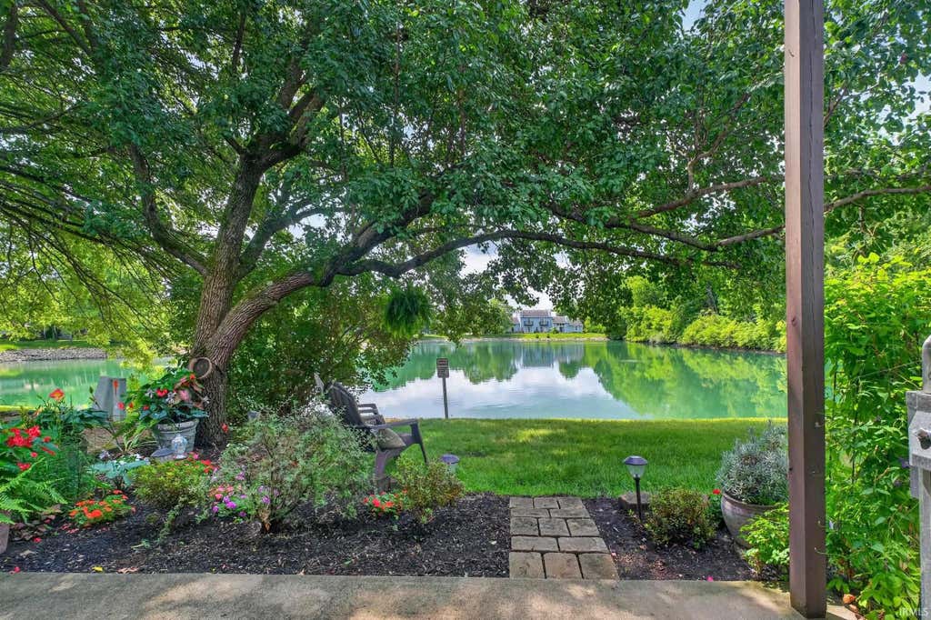 Photo of 4031 N Lakeside Drive, Muncie, IN 47304 (MLS # 202630584)