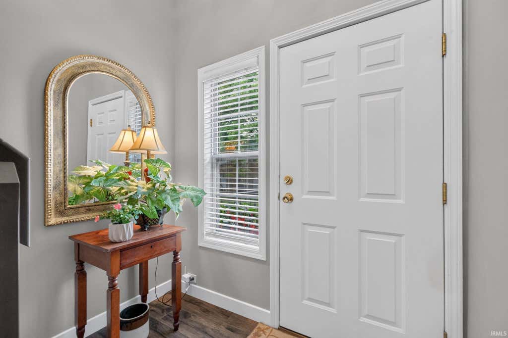 Photo of 4031 N Lakeside Drive, Muncie, IN 47304 (MLS # 202630584)