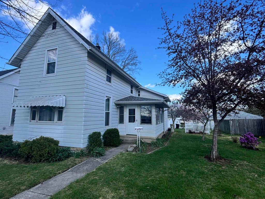 Photo of 1527 Guilford Street, Huntington, IN 46750 (MLS # 202616539)