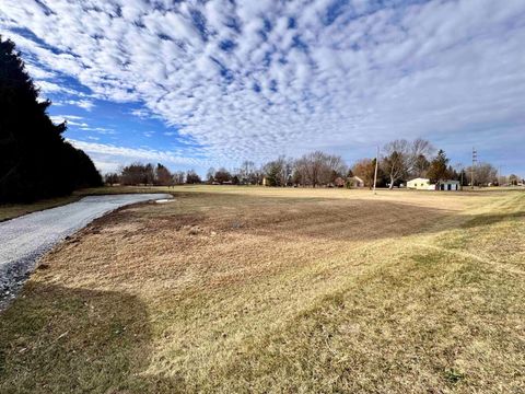 Tiny photo for 0 N Davis Road, Kokomo, IN 46901 (MLS # 202549914)