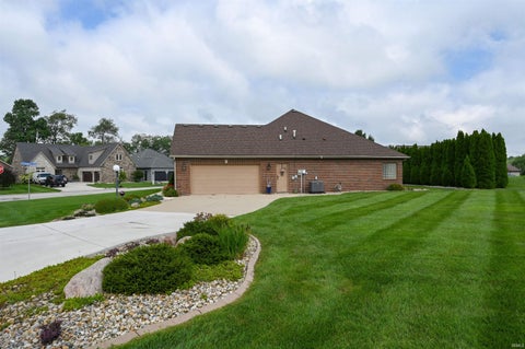 Tiny photo for 1753 Hunters Cove Circle, Kokomo, IN 46902 (MLS # 202634446)