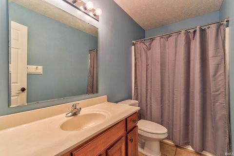 Tiny photo for 10147 Anchor Way, Evansville, IN 47725 (MLS # 202544538)