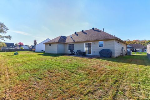 Tiny photo for 10147 Anchor Way, Evansville, IN 47725 (MLS # 202544538)