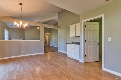 Tiny photo for 10147 Anchor Way, Evansville, IN 47725 (MLS # 202544538)