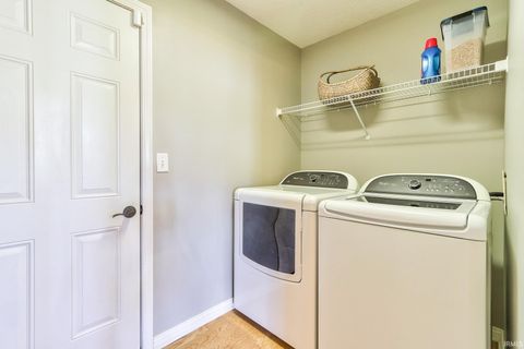 Tiny photo for 10147 Anchor Way, Evansville, IN 47725 (MLS # 202544538)