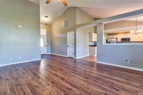 Tiny photo for 10147 Anchor Way, Evansville, IN 47725 (MLS # 202544538)