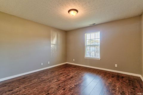 Tiny photo for 10147 Anchor Way, Evansville, IN 47725 (MLS # 202544538)