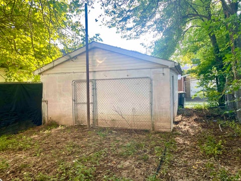 Tiny photo for 417 N 3rd Avenue, Evansville, IN 47710 (MLS # 202635200)