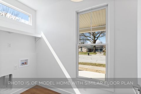 Tiny photo for 743 N Twyckenham Drive, South Bend, IN 46617 (MLS # 202618660)