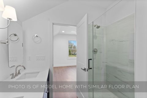 Tiny photo for 743 N Twyckenham Drive, South Bend, IN 46617 (MLS # 202618660)