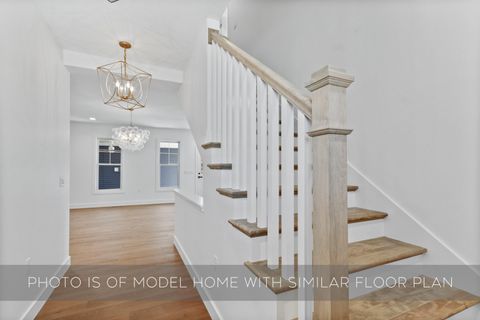 Tiny photo for 743 N Twyckenham Drive, South Bend, IN 46617 (MLS # 202618660)