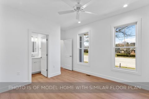 Tiny photo for 743 N Twyckenham Drive, South Bend, IN 46617 (MLS # 202618660)