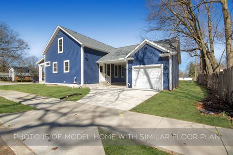 Tiny photo for 743 N Twyckenham Drive, South Bend, IN 46617 (MLS # 202618660)