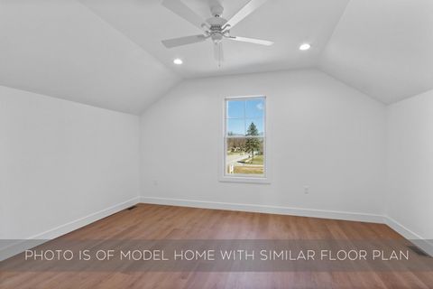 Tiny photo for 743 N Twyckenham Drive, South Bend, IN 46617 (MLS # 202618660)