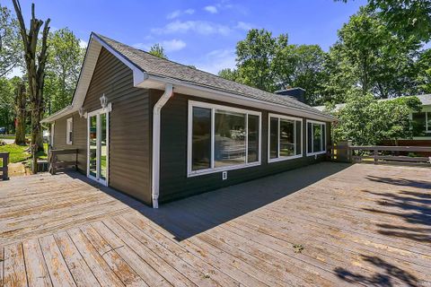 Tiny photo for 3387 E Stahl Road, Monon, IN 47959 (MLS # 202623323)