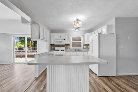 Tiny photo for 3387 E Stahl Road, Monon, IN 47959 (MLS # 202623323)