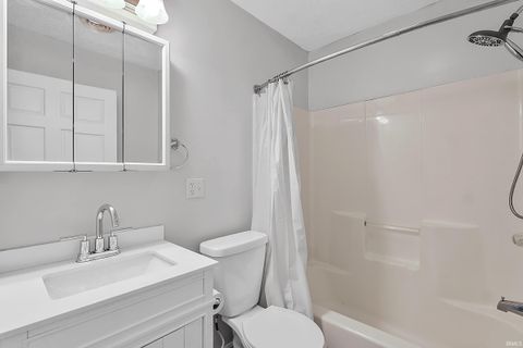 Tiny photo for 3387 E Stahl Road, Monon, IN 47959 (MLS # 202623323)