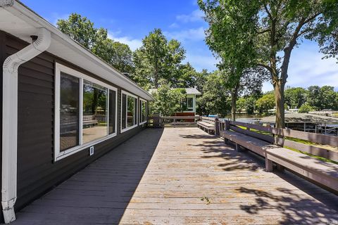 Tiny photo for 3387 E Stahl Road, Monon, IN 47959 (MLS # 202623323)