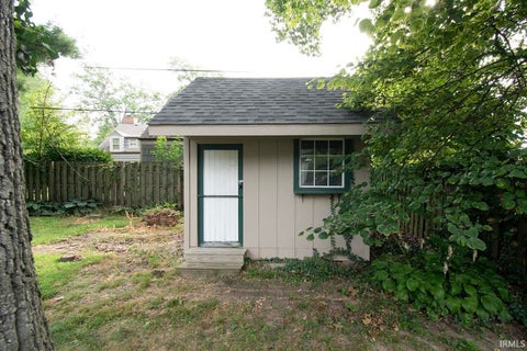 Tiny photo for 2109 S 8th Street, Lafayette, IN 47905 (MLS # 202638436)