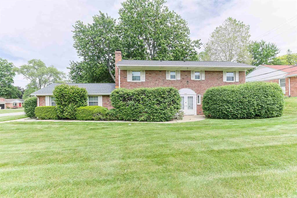 Photo of 5402 Miami Street, South Bend, IN 46614 (MLS # 202621490)