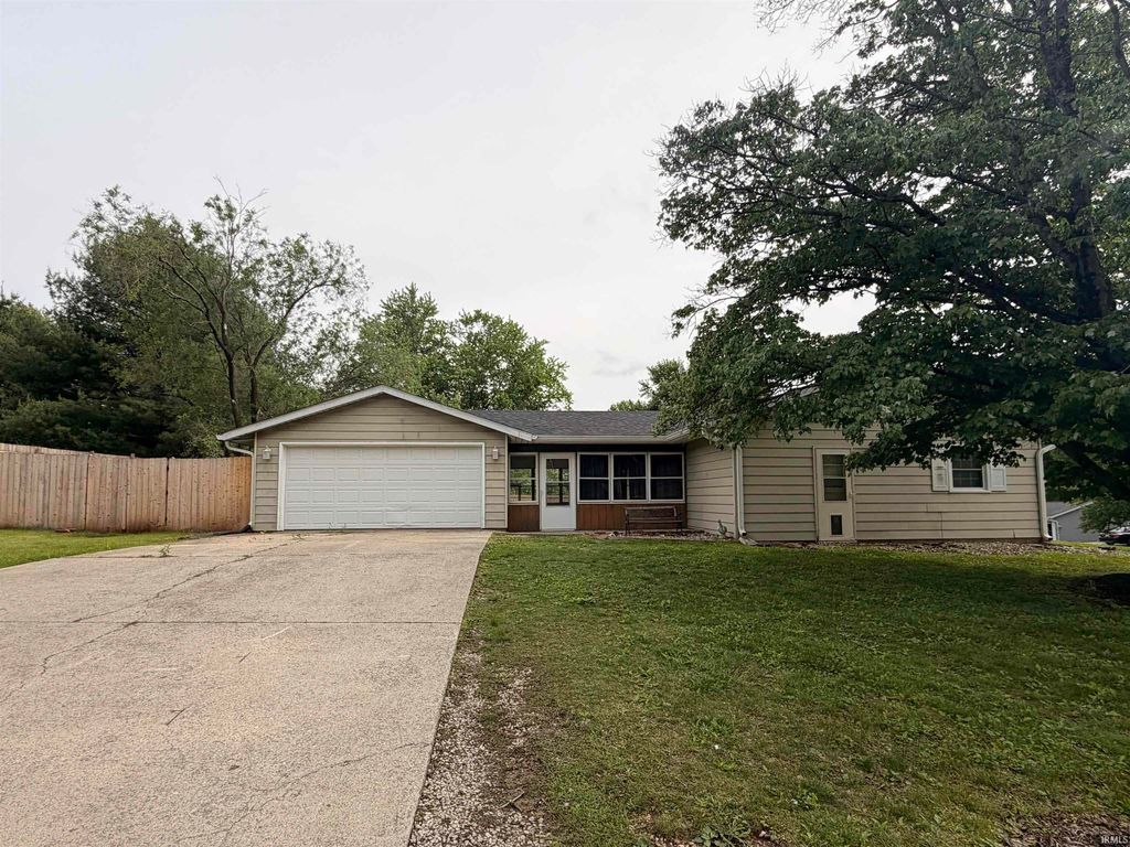 Photo of 5389 W Brookwood Court, Bloomington, IN 47404 (MLS # 202615619)