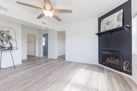 Tiny photo for 916 N Richmond Street, Hartford City, IN 47348 (MLS # 202608572)