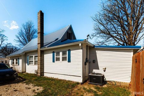 Tiny photo for 916 N Richmond Street, Hartford City, IN 47348 (MLS # 202608572)