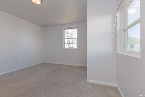 Tiny photo for 916 N Richmond Street, Hartford City, IN 47348 (MLS # 202608572)