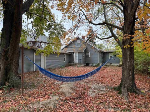 Tiny photo for 606 S Bluff Street, Monticello, IN 47960 (MLS # 202544412)
