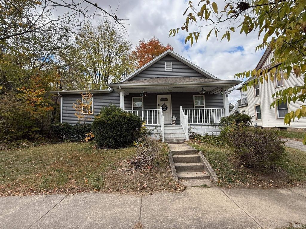 Photo of 606 S Bluff Street, Monticello, IN 47960 (MLS # 202544412)