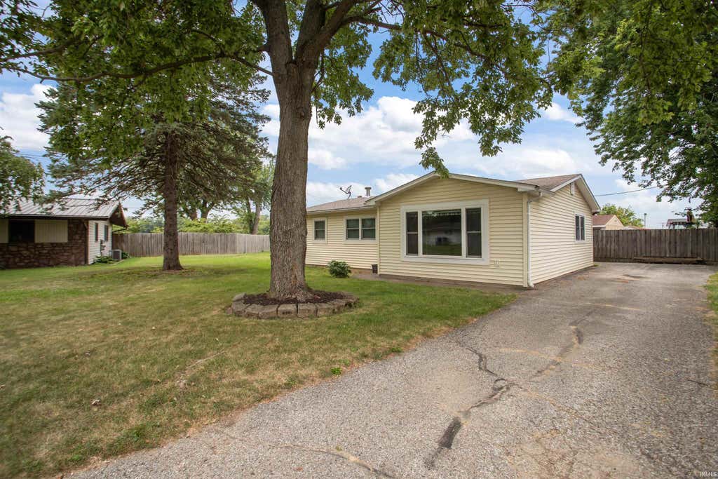 Photo of 406 Brave Court, Kokomo, IN 46902 (MLS # 202628933)