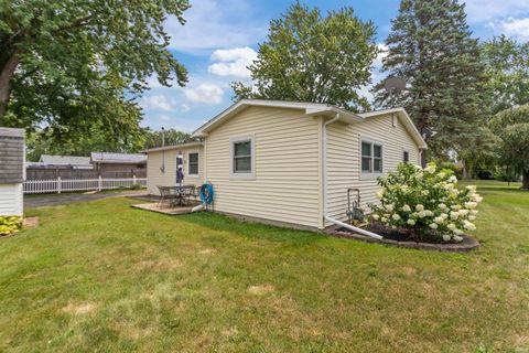 Tiny photo for 406 Brave Court, Kokomo, IN 46902 (MLS # 202628933)