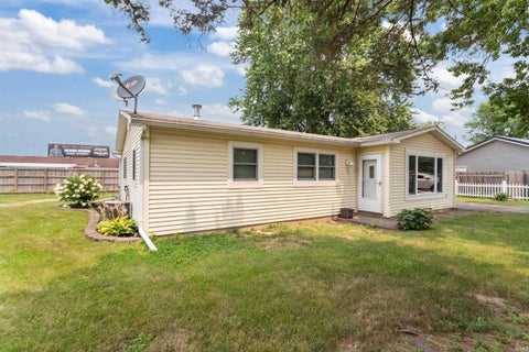 Tiny photo for 406 Brave Court, Kokomo, IN 46902 (MLS # 202628933)