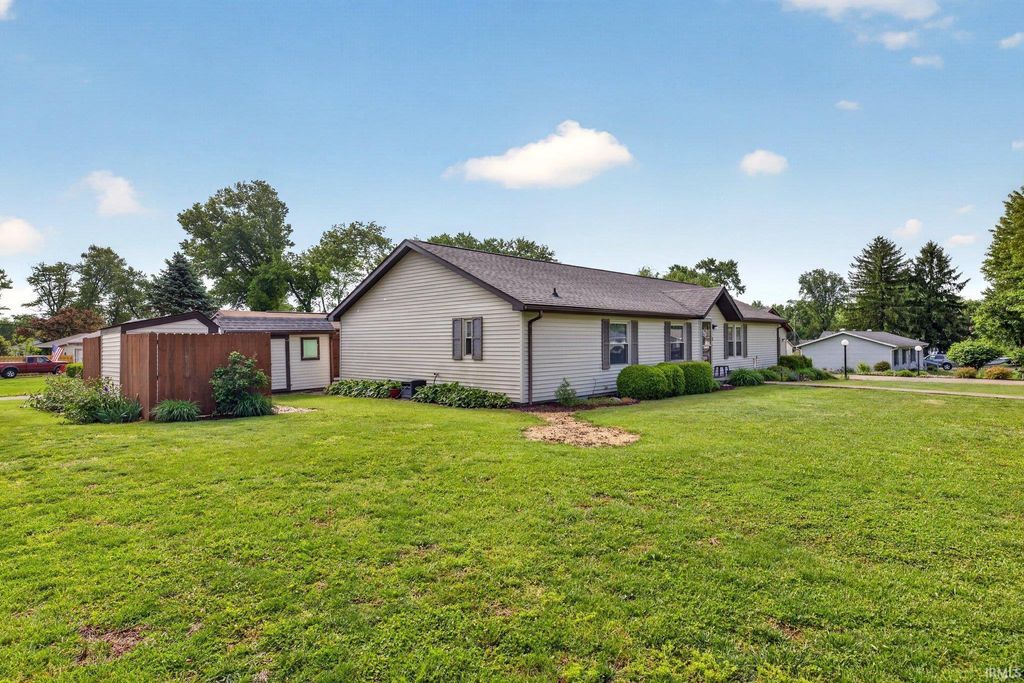 Photo of 2901 S Market Place, Bloomington, IN 47403 (MLS # 202617004)