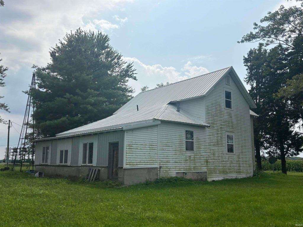 Photo of 7103 S 600 W, Warren, IN 46792 (MLS # 202635800)